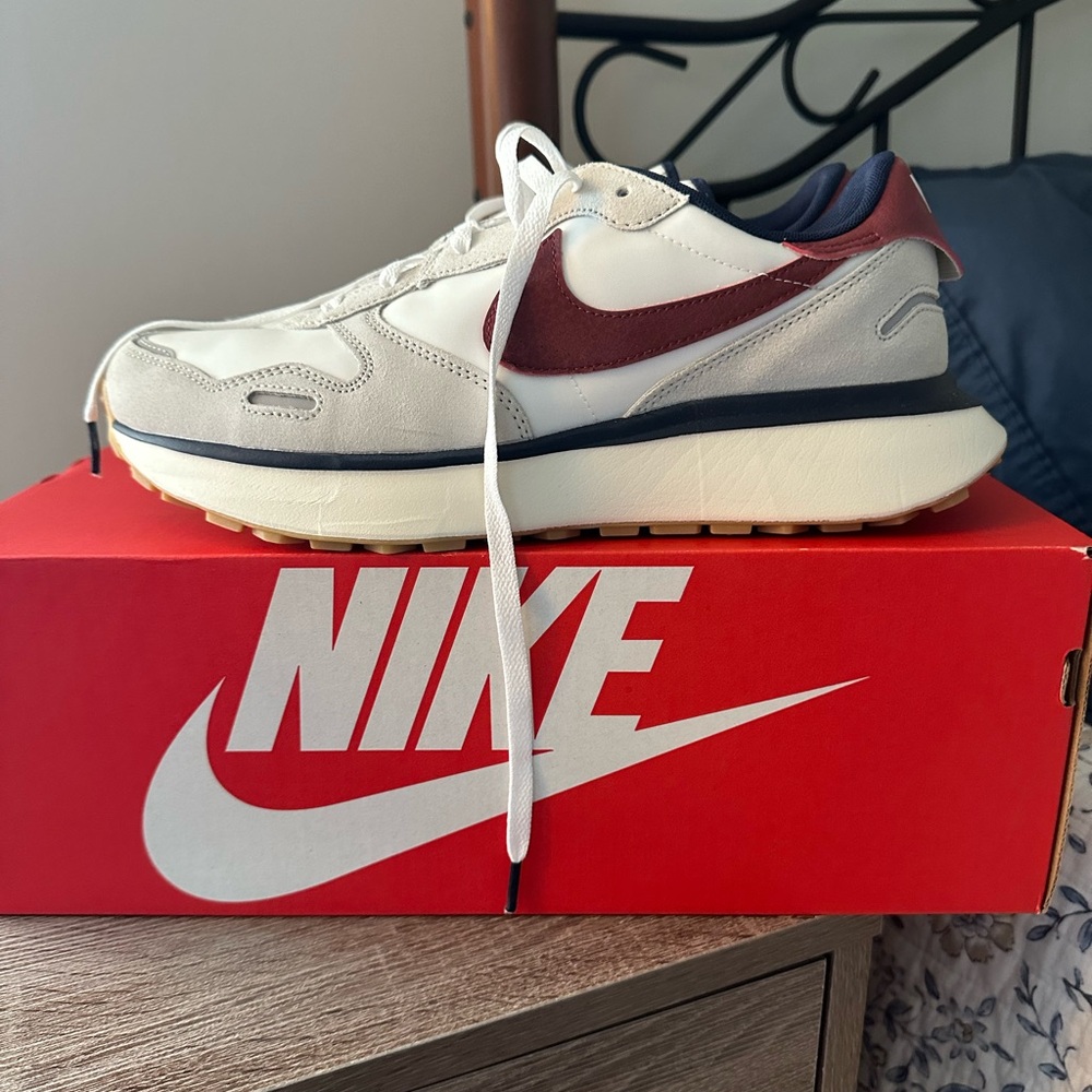 Nike Phoenix Waffle